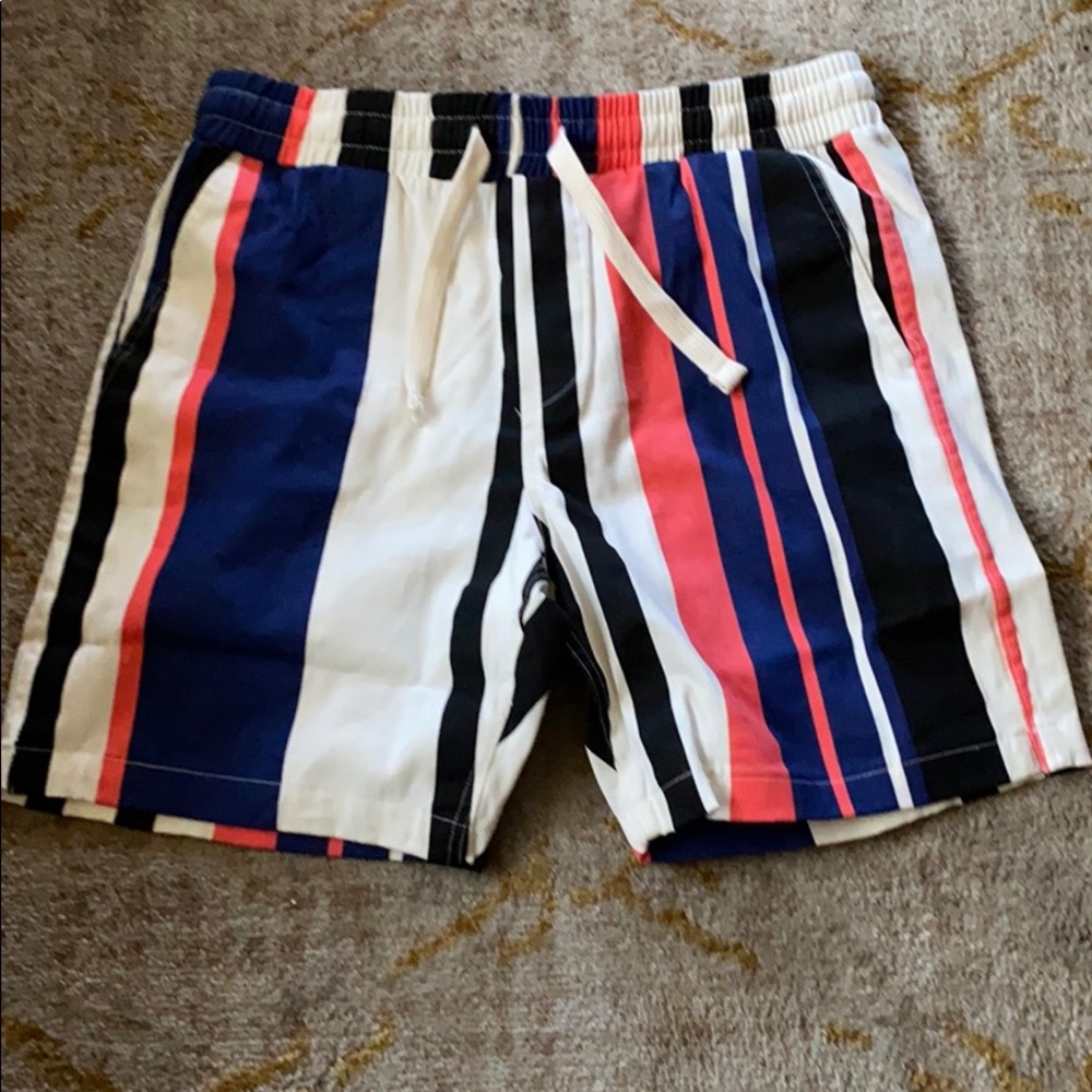 Fashion nova men’s shorts size small, never worn